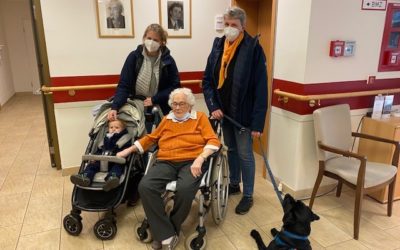 Vier Generationen + Hund